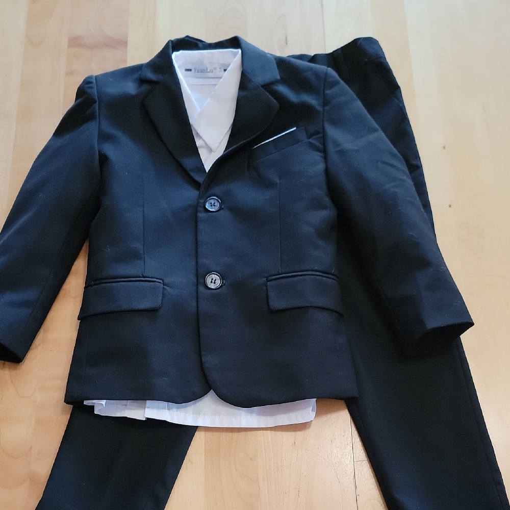 YuanLu 5 Black White 4 Piece Black Full Suit Set